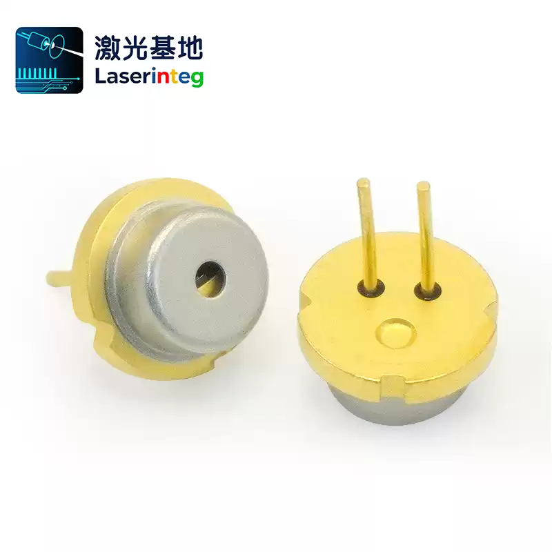 知必达 ZBD-LD-520-300M-F23086 520nm 300mW 快轴压缩线形光斑绿光激光二极管